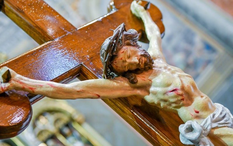 Župa sv. Petra apostola - križ