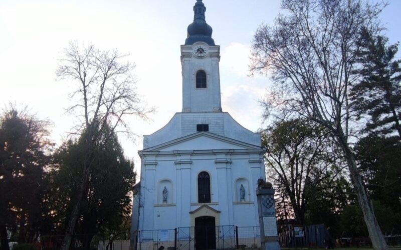 Obavijest o obnovi crkve svetog Petra apostola i promjeni rasporeda svetih misa