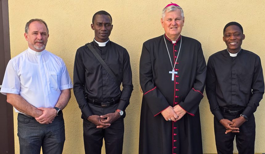 Bogoslovi iz Benina stigli u Sisačku biskupiju – župa sv. Petra apostola bit će im domaćin