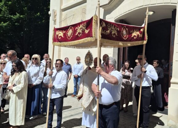WhatsApp Image 2026-06-06 at 16.50.25 (2) Proslavljena svetkovina Tijelova i tijelovska procesija 4. lipnja 2026. u župi sv. Petra apostola u Ivanić-Gradu