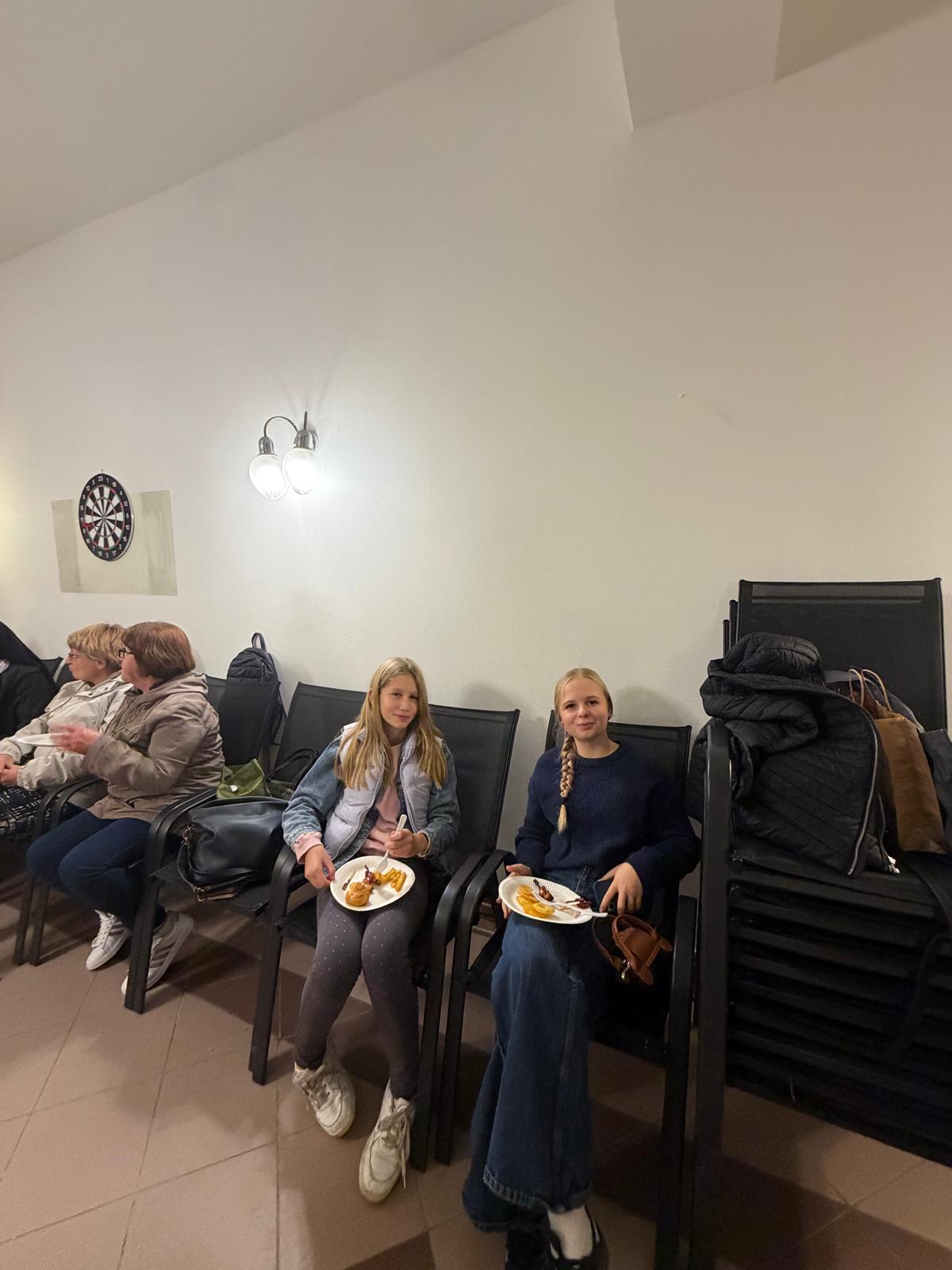 Druženje članova Marijine legije i gostiju povodom 400. susreta