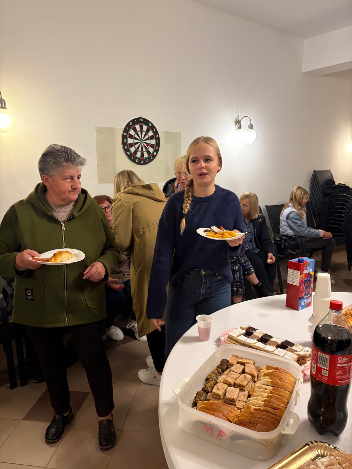 Druženje članova Marijine legije i gostiju povodom 400. susreta