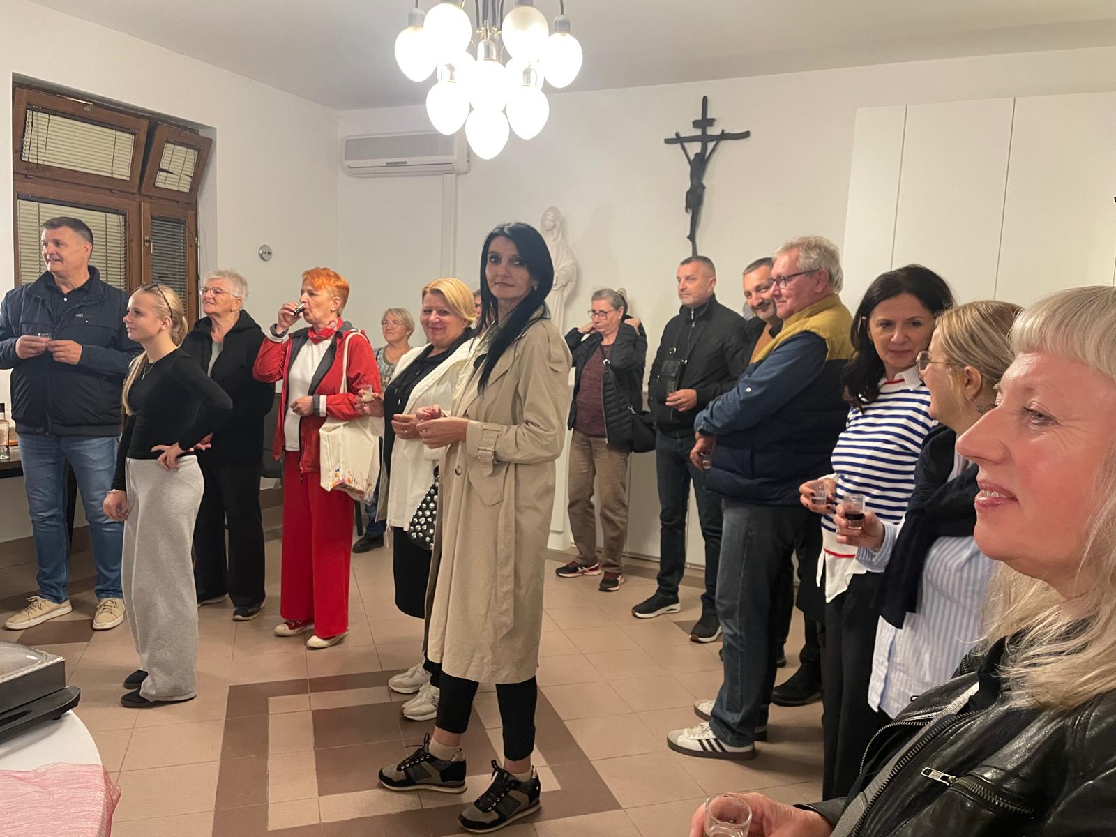 Poslanici Milosrđa na proslavi blagdana sv. Franje u župnoj dvorani